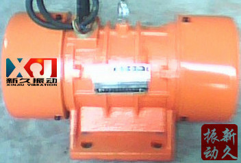 振動(dòng)電機(jī) 振動(dòng)電機(jī)
