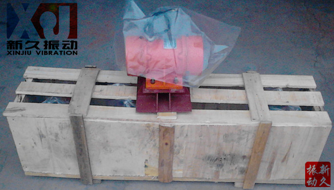 倉壁振動器 倉壁振動器