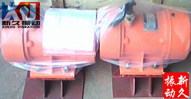 �}(c��ng)�����(d��ng)��